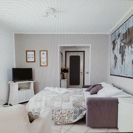 Il Sole, Grande Appartamento In Collina Brunate Exterior foto